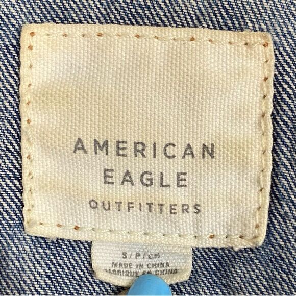 American Eagle | Distressed Classic Button Front Jean Jacket Size Small - Picture 9 of 10